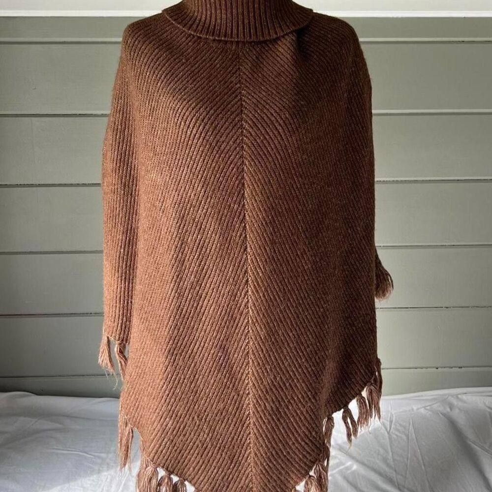 Design-history Women's Brown and Tan Jumper - Picture 1 of 4